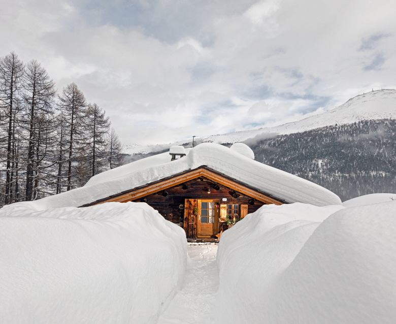 L’uomo che parla alla neve